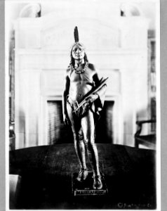 Massasoit, Indian chief, 1580-1661, full-length statue, facing front LCCN2005684828