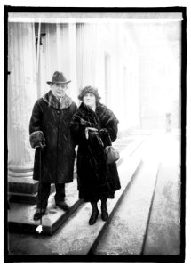 Max K. Malini & wife, 1-11-22 LCCN2016845950