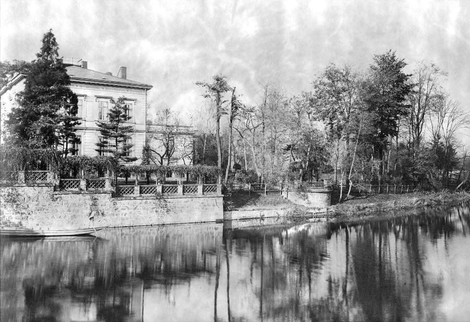 Max Klinger Villa 1900