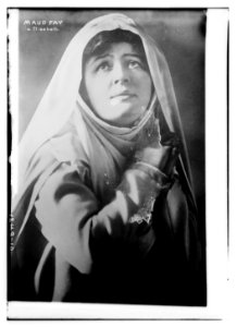 Maude Fay as Elizabeth LCCN2014686472