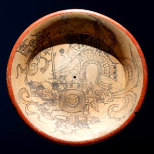 Maya painted plate Soleil de nuit lot59