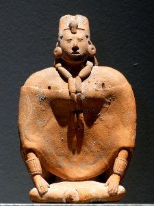 Maya seated female figurine lot37