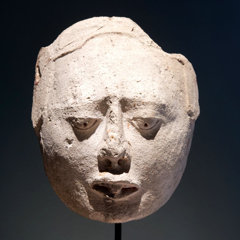 Maya stucco head Soleil de nuit lot32