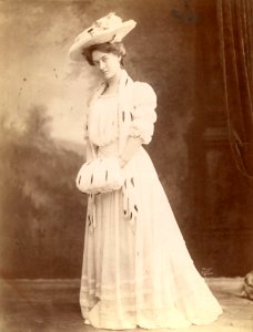 Maude Fealy (SAYRE 11699)