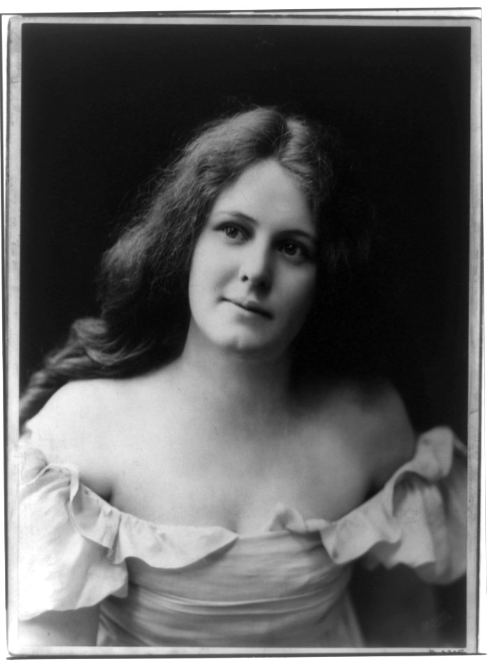 Maude Thomas LCCN2002718801