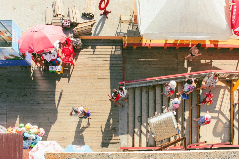 Stair umbrella vendor