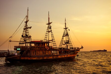 Sailing vessel cruises tourism