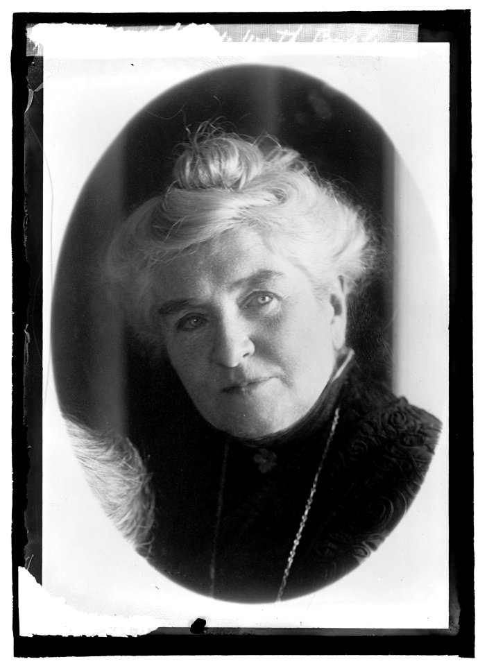 Mrs. Adelaide Worth Bagley LCCN2016821385