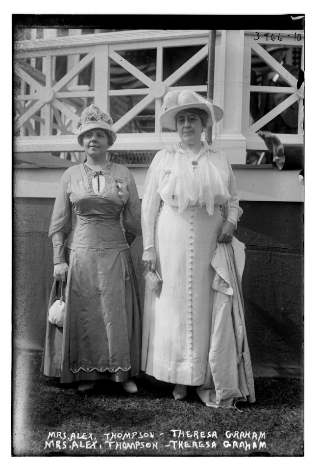 Mrs. Alex Thompson, Theresa Graham LCCN2014702647