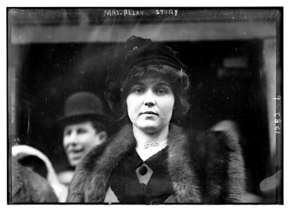 Mrs. Allan Story and lawyer, Wm. Sullivan LCCN2014686653