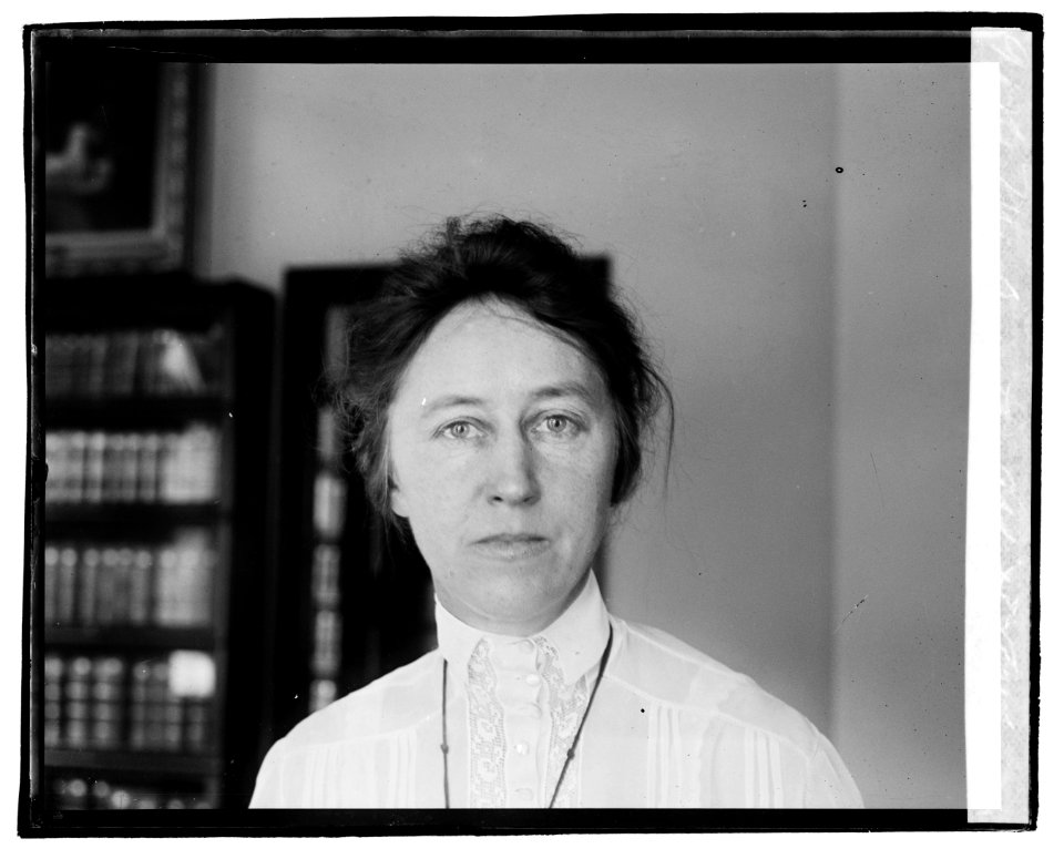 Mrs. Annette Abbott Adams LCCN2016828477