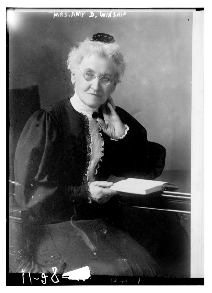 Mrs. Amy D. Winship LCCN2014686423