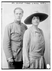Mrs. Belmont Tiffany & George LCCN2014705533