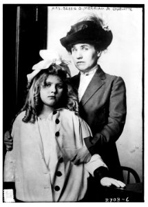 Mrs. Bessie C. Merriam & Charlotte LCCN2014693120