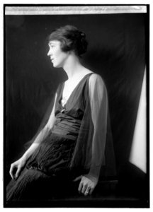 Mrs. Brandt Elliott LCCN2016822586