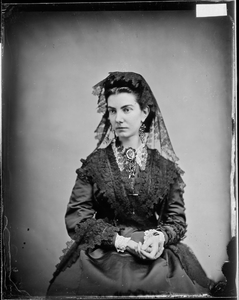 Mrs. Bradon - NARA - 525941