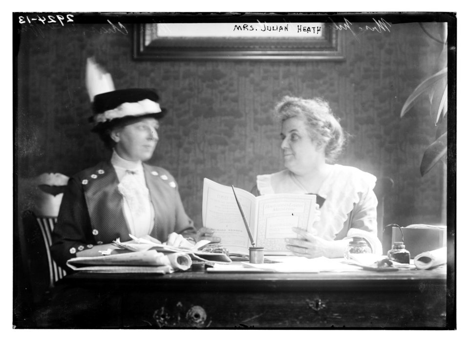 Mrs. C.E. Griffin (and) Mrs. Julian Heath LCCN2014694927