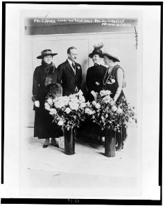 Mrs. C. Hauge, Count von Bernstorff - Mrs. Jos. Stransky, Mrs. Hugo Reisinger LCCN2002716944