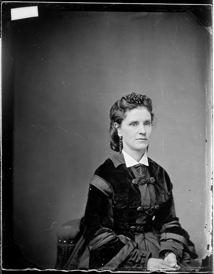 Mrs. Calvern - NARA - 525935
