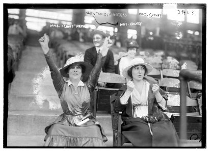 Mrs. Chief Meyers & Mrs. Larry Cheney (baseball) LCCN2014702411