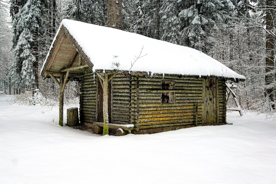 House barrack bungalow