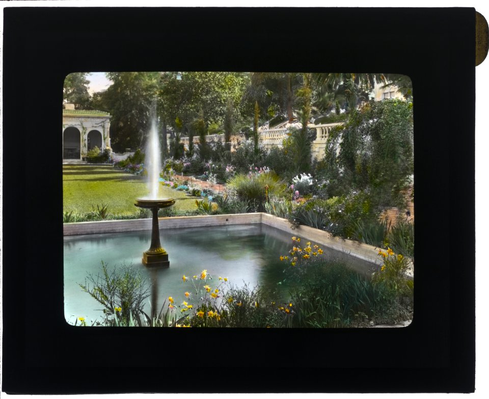 Mrs. Eldridge Merick Fowler house, 363 Grove Street, Pasadena, California. Fountain in flower garden LCCN2007685003