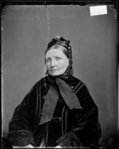 Mrs. E. Parry (4190838562)