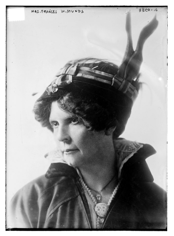 Mrs. Frances W. Munds LCCN2014698080