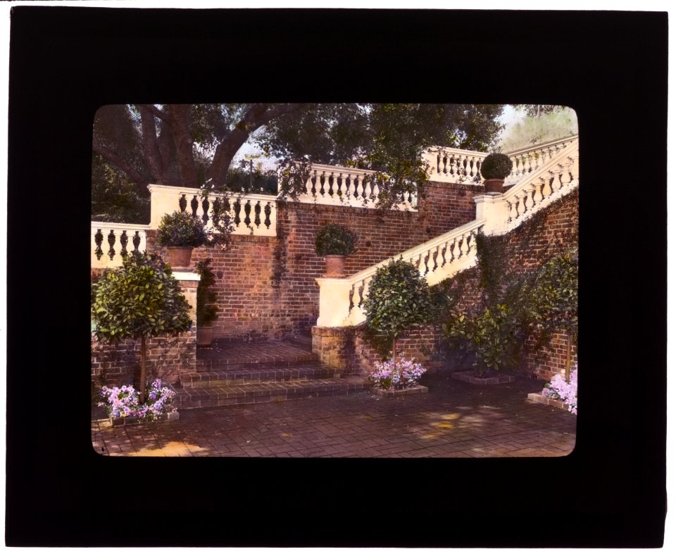 Mrs. Francis Lemoine Loring house, 700 South San Rafael Avenue, San Rafael Heights, Pasadena, California. Staircase from landing, replanted LCCN2007684872