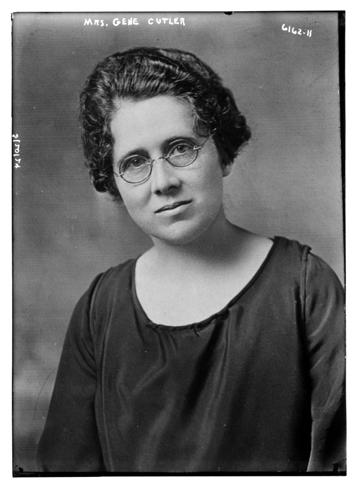 Mrs. Gene Cutler LCCN2014717076