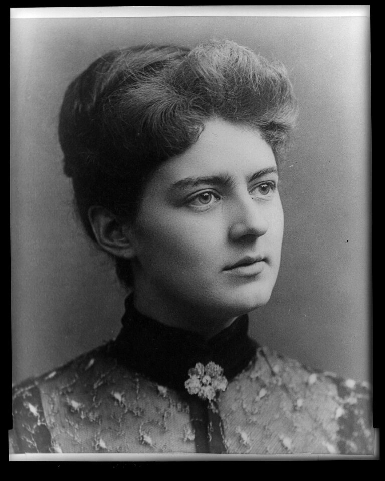 Mrs. Grover Cleveland, facing right LCCN96525646