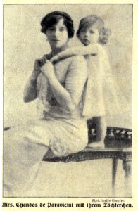 Mrs. Chandos de Paravicini mit ihrem Töchterchen, 1913