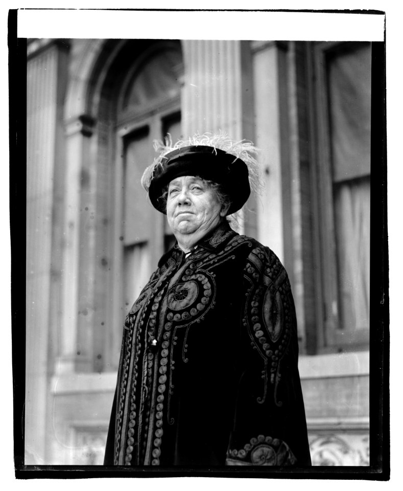 Mrs. Harris T. Upton LOC npcc.03574