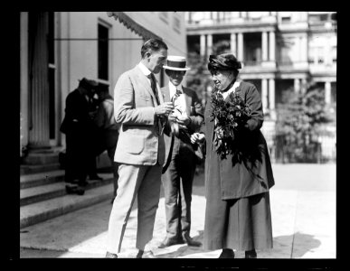 Mrs. Harriet S. Upton at White House LCCN2016891626