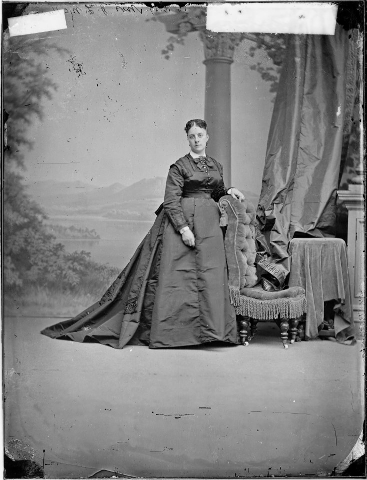 Mrs. J.L. McKeever - NARA - 526952