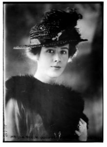 Mrs. J.M. Beck Jr., (Adelaide Wilmerding) LCCN2014711290
