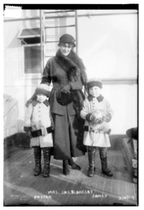 Mrs. Jas. Blakeley, Foster & James LCCN2014700593