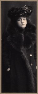 Mrs. Fiske - Zaida Ben Yusuf. LCCN2006677584