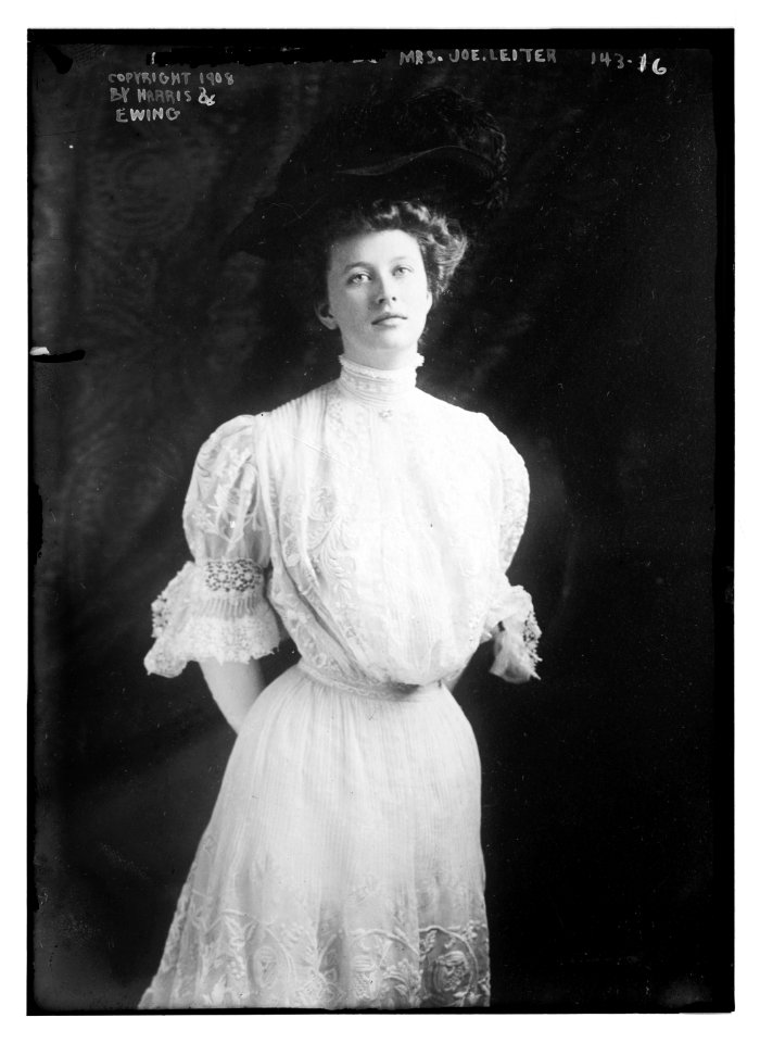Mrs. Joe Leiter, standing, three-quarters, copyright by Harris & Ewing - Harris & Ewing LCCN2014680847
