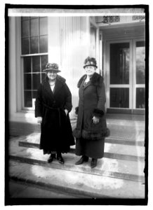 Mrs. Geo. M. Minor, Mrs. Jas. T. Morris, 2-13-22 LCCN2016846072
