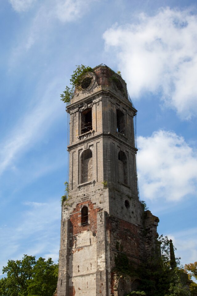Tower stone building