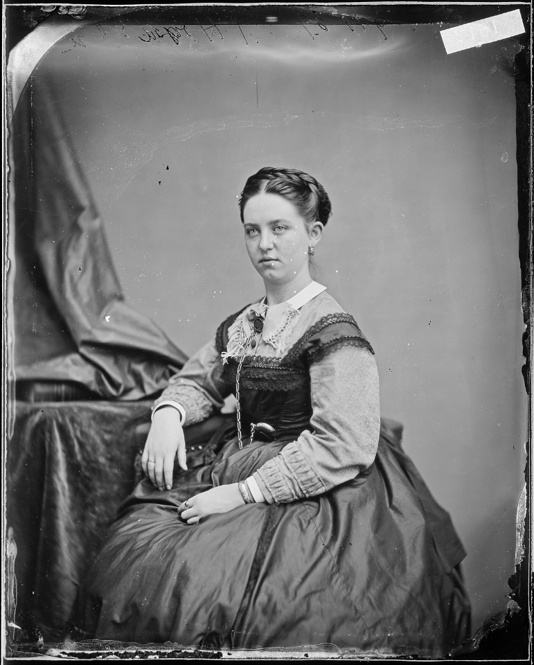 Mrs. M. Hogan - NARA - 525817