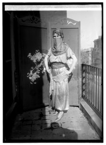 Mrs. M.R. Yates, 11-20-22 LCCN2016846909