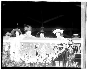 Mrs. Mildred Bromwell, Madam DeGana, Sophia & Eline DeGana LCCN2016828007