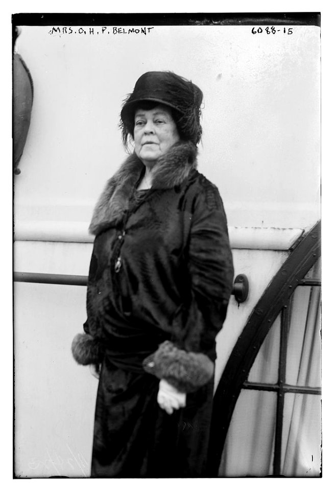 Mrs. O.H.P. Belmont LCCN2014716638