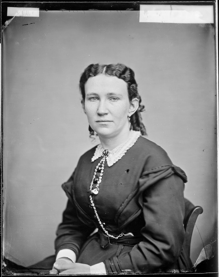Mrs. Orton - NARA - 525885