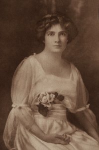 Mrs. Ossip Gabrilowitsch, formerly Miss Clara Clemens photo