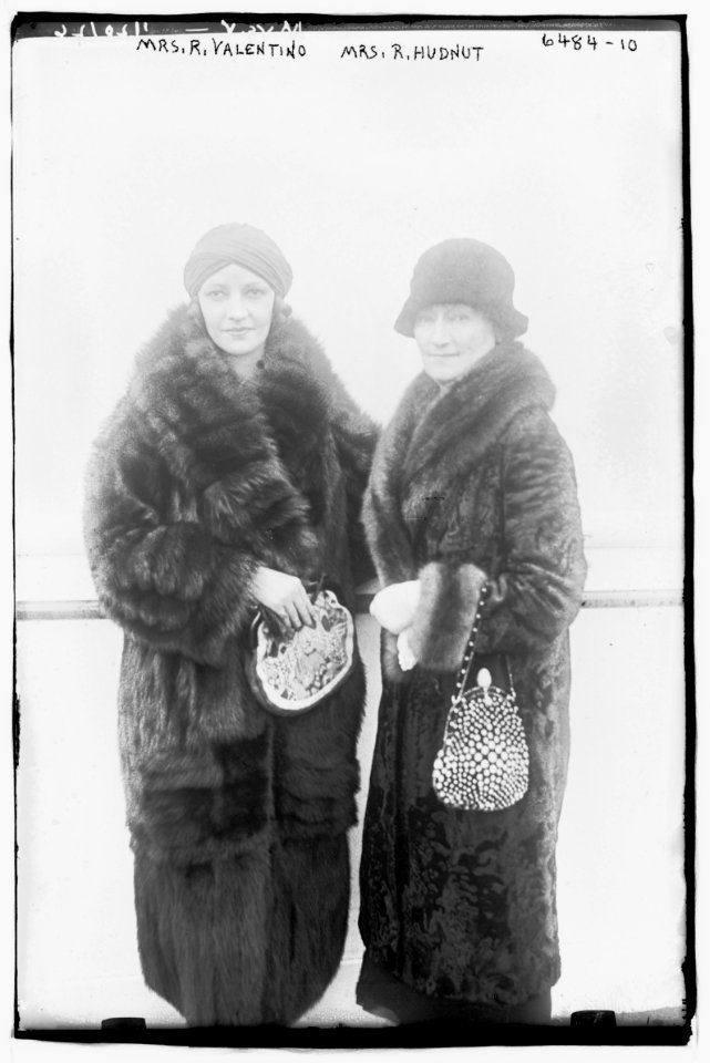 Mrs. R. Valentino & Mrs. R. Hudnut LCCN2014718973