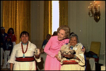 Mrs. Nixon meeting with Native Americans (Indians) at the White House. - NARA - 194564