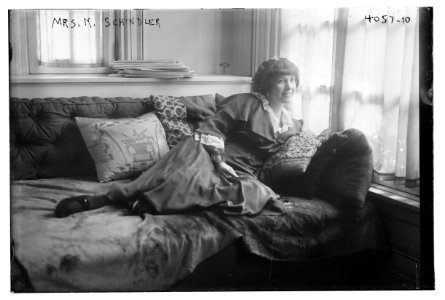 Mrs. K. Schindler LCCN2014703220